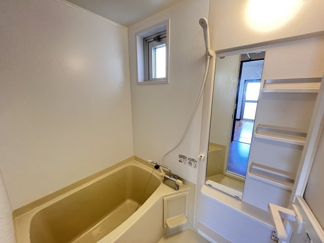 ルミナス識名の浴室