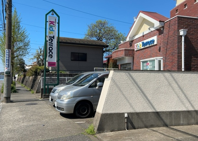 【外観】 | パームⅡ | 土地の面積＝住宅面積ではありません。建ぺい率の問題などで、土地のある場所によって住宅を建てられる面積は限られています。高さもしかり、「土地」という言葉の中には、建築条件も含まれると考えておきましょう。