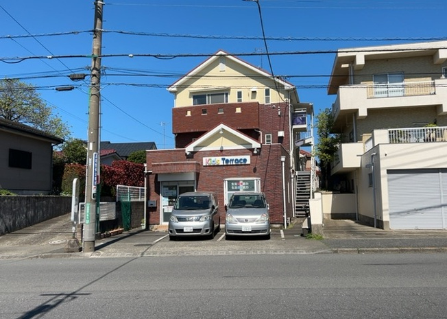 【外観】 | パームⅡ | 土地の前の道路に消火栓が設置されていることがあります。この場合、道路交通法第45条第1項により、駐車禁止の場所が指定されています。そのため、車庫などの駐車スペースをつくることができない場合があります。