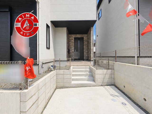 福岡市東区八田3丁目第13-6棟（1号棟）　の玄関|おでかけの時も帰った時も、「我が家」を最初に感じでもらえる素敵な空間に。