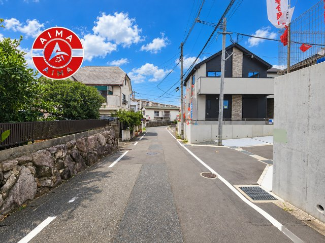 福岡市東区八田3丁目第13-6棟（1号棟）　の外観|前面道路含む現地の写真です。