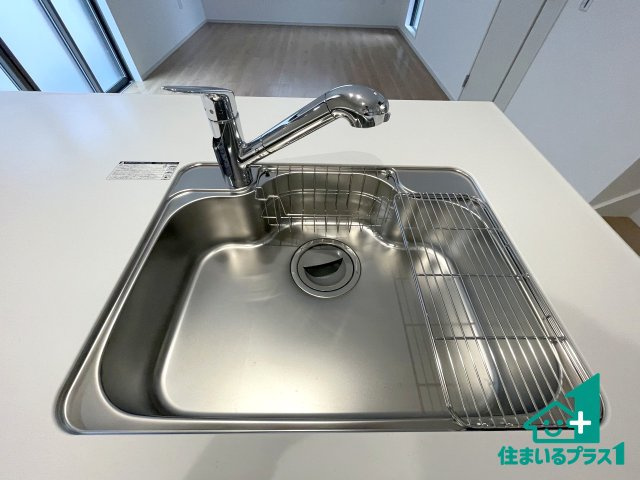 ★宇治市羽拍子町　第2期　新築一戸建ての設備|洗い物も楽にできる、広々シンク！