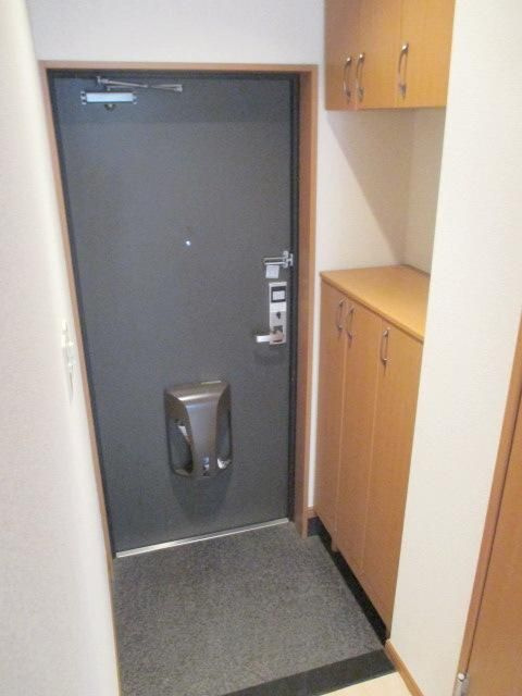 フェリス聖蹟Ⅱの玄関