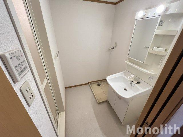 シェアー・ウエストのその他