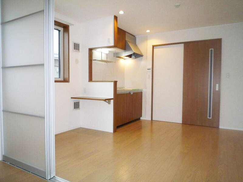 横浜市旭区鶴ケ峰１丁目の賃貸マンションの居間・リビング