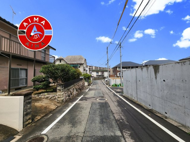 福岡市東区八田3丁目第13-6棟（2号棟）　の前面道路含む現地写真|前面道路です。