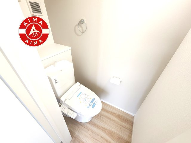 福岡市東区八田3丁目第13-6棟（4号棟）　のトイレ|トイレ・ウォシュレット付。快適で衛生的な洗浄機能付温水シャワートイレです。
