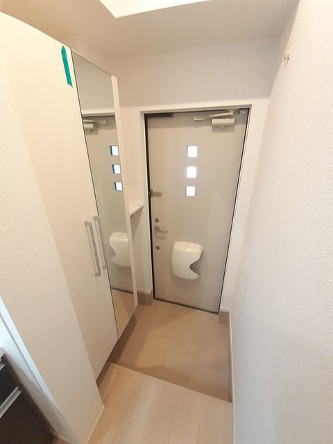 フリージアⅠの玄関