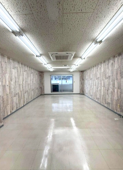 赤松ビルの内装