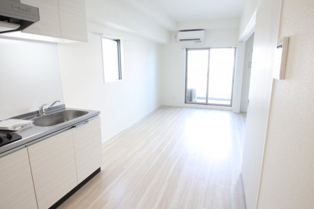 グランドゥーエ永和駅前の居間・リビング