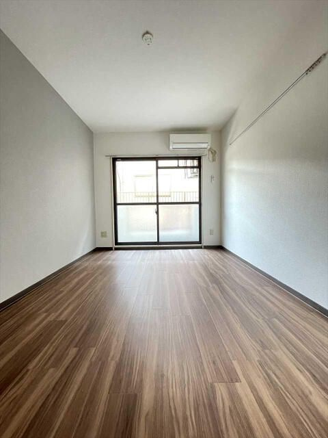 スカイコート志村坂上の居間・リビング