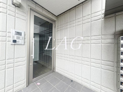 【エントランス】 | ジャスティス | エントランスです。