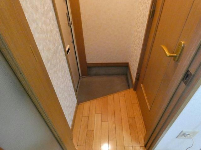 プラザ文苑の玄関