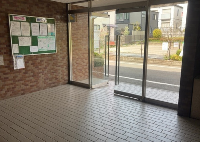 【その他共用部分】 | ライオンズマンション橋本 | 共用部分は、一棟の建物に住む区分所有者全員が共同で所有するとし、共用部分の管理、補修などは、区分所有者で形成される管理組合が行います。個人の判断で勝手に変更することはできませんので覚えておきましょう。