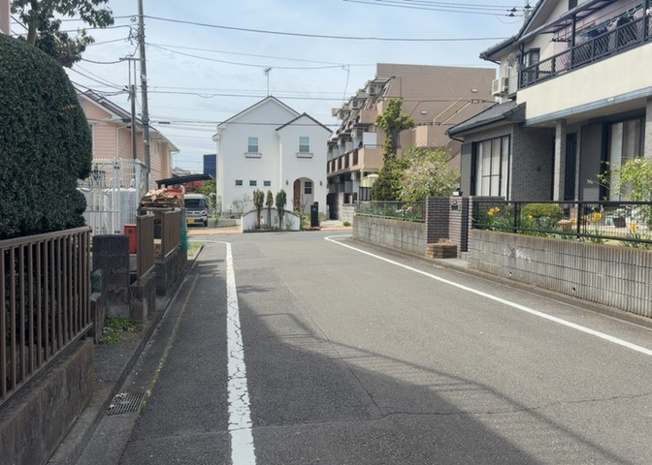 【展望】 | ライオンズマンション橋本 | 眺望を気にして物件を探す場合、前面に建物が建っていないか現地で確認しましょう！前面に建物があると景色はもちろん、日当たりや風通しにも影響が出てきます。住んだ時のことを想像しながら現地見学をしましょう。