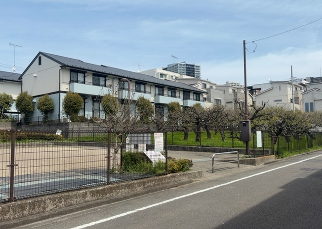 【展望】 | ライオンズマンション橋本 | 眺望の良さを楽しめるダイニングキッチンで家族団らんの時間を過ごしてはいかがでしょうか。バルコニーから見える景色を家族で眺める時間は、時間が経つのを忘れてしまいそうですね。是非、現地を見に行きましょう！