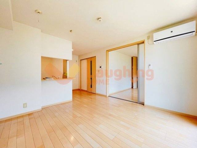 ルーンルディーⅠの居間・リビング|※同物件の別タイプのお部屋です