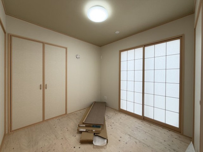 【和室】 | 与那原町与那原（全2棟）A号棟 | A号棟　和室4.5帖＋収納付き♪