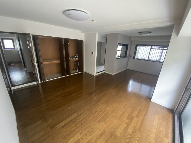 南東角部屋で過ごしやすくてオススメです！