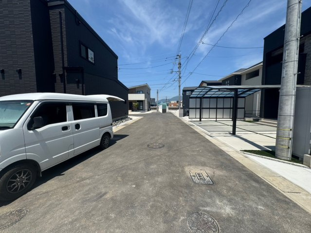 Adoble+アドブル＋小倉南区朽網東2丁目2期　【小倉南区　新築戸建て】の前面道路含む現地写真|現地撮影　2026,5,19　Adoble+アドブル＋小倉南区朽網東2丁目2期　【小倉南区　新築戸建て】