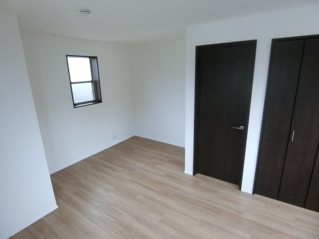 オークス元住吉の洋室