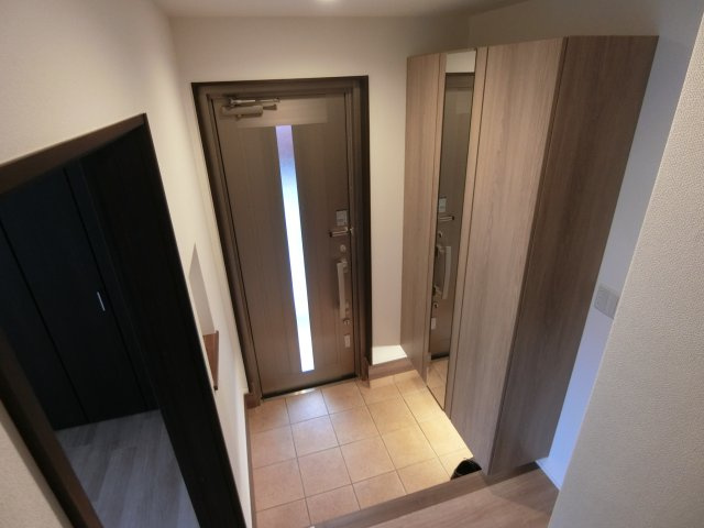オークス元住吉の玄関