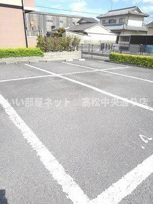 【駐車場】 | メゾン・フリージアＡ