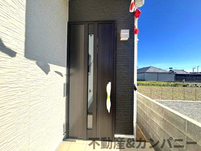 ハートフルタウン下吾川　伊予市下吾川の新築戸建の玄関|玄関です