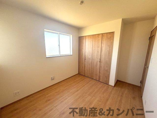 ハートフルタウン下吾川　伊予市下吾川の新築戸建の洋室|広々とした洋室です