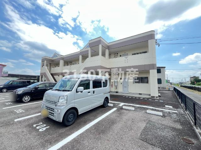 メモリアルコーポＩの駐車場|外観写真（昼）