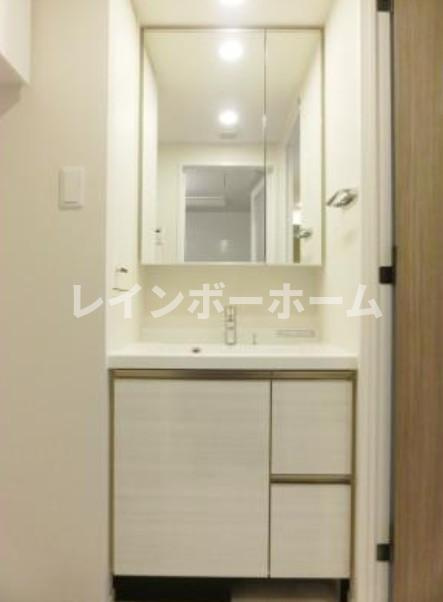 パークアクシス本所吾妻橋の独立洗面台