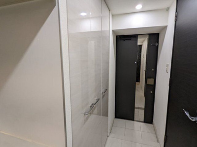 【玄関】 | プレミアムキューブ新中野