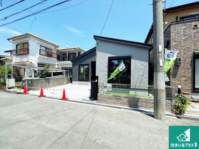 加古川市平岡町土山　第1期　新築一戸建ての外観|お客様に長く安心して住んでいだだける事にこだわった家づくり！住んでからのアフターサービスにもしっかりと取り組んでいます！