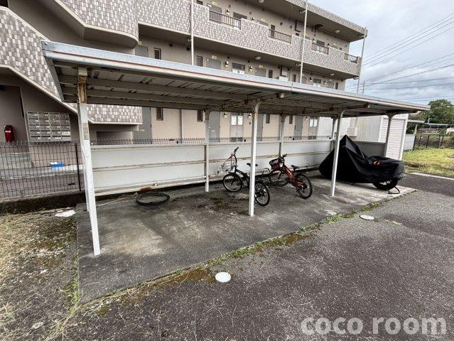 メルベーユⅡの駐車場