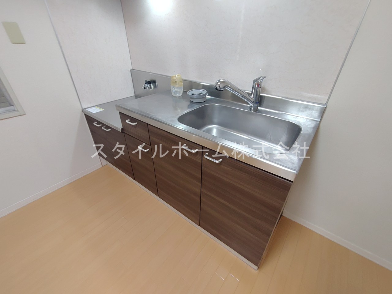 フレグランス牛川A棟のキッチン