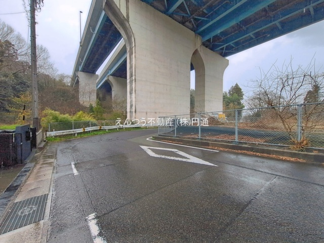 八王子町の前面道路含む現地写真