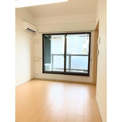 【居間・リビング】 | ウィッシュ | 別号室参考写真です
