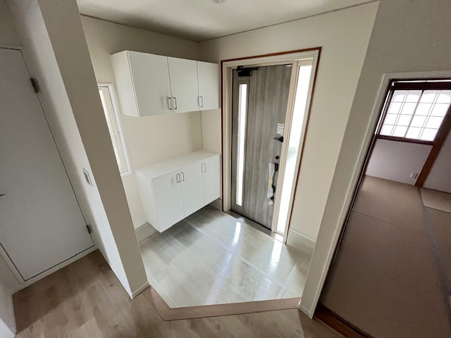 石原邸の玄関