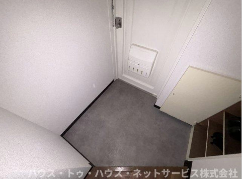 パラスト北小金の玄関