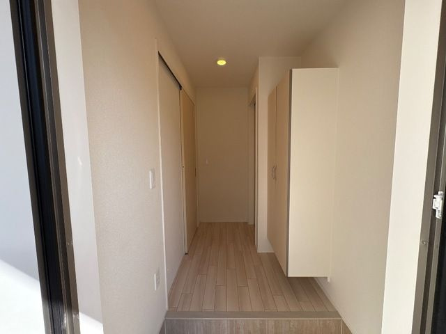 アルバ西岡本の玄関