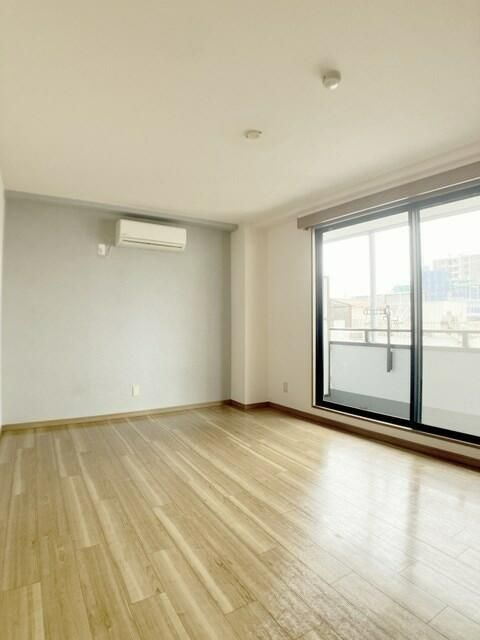 Ｋ．Ｍ　ＢＬＤＧの居間・リビング