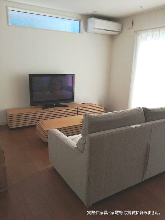 もねの里戸建の居間・リビング|ゆったりとした居間です