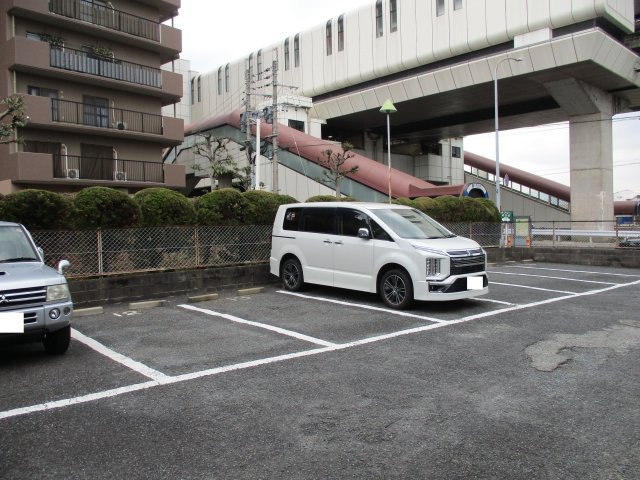 arkhills企救丘（D-1）の駐車場