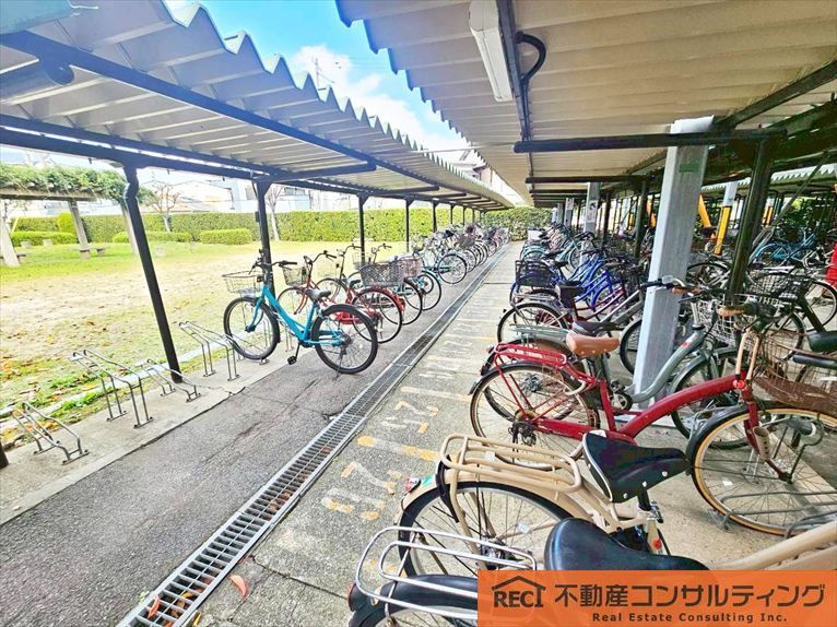 ネオコーポ武庫川の駐輪場
