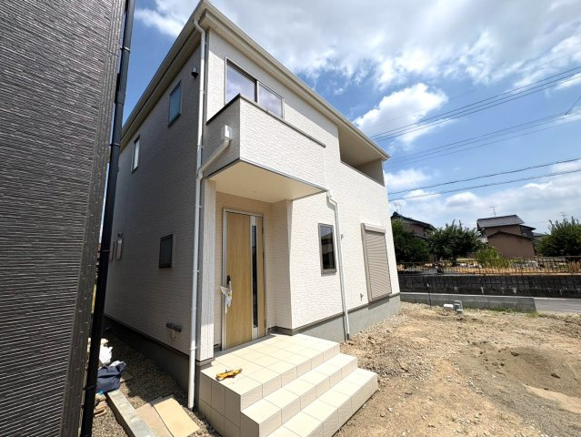 リーブルガーデン　岐阜市東鶉　全6区画分譲の和室|一室あると便利な和室は、来客時はもちろん、お子様のお昼寝や遊び場、寝室としてもご利用いただけます。
日本の伝統を引き継ぐ、畳のお部屋は癒しの空間となっています。