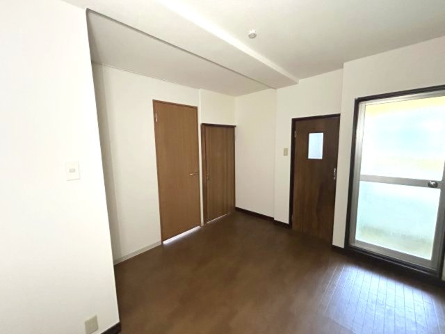 辻川マンションの居間・リビング