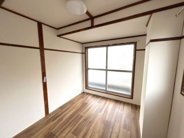 辻川マンションの居間・リビング