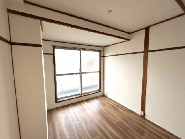 辻川マンションの居間・リビング