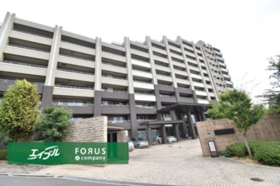 【外観】 | イトーピア豊中緑丘ロジュマン | 物件を比較検討したいお客様には、「物件比較見学プラン」をご用意しております。こちらの物件だけでなく、お客様の希望に沿った物件を、いくつかまとめてご案内させて頂きます。