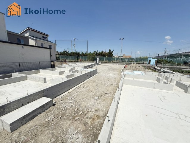 明石市二見町西二見　全3棟　3号棟　新築戸建のエントランス|●資料・カタログのご請求無料●スーパーやコンビニ、飲食店、病院など徒歩圏内の施設も多々あります。